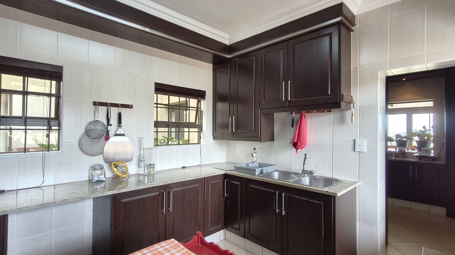 5 Bedroom Property for Sale in Num Num Cape Estate Western Cape